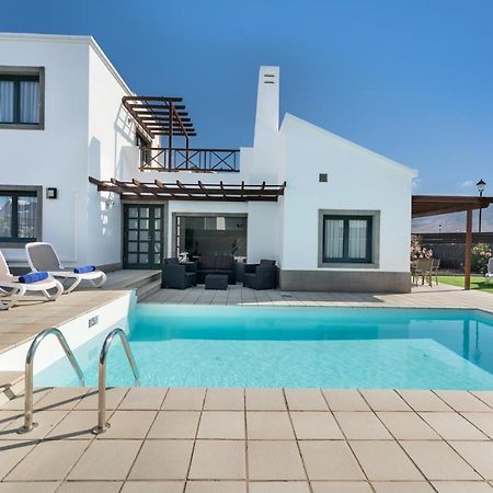 Villas Camelot By Escape Home Playa Blanca  Eksteriør bilde